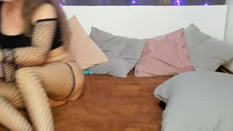 Polly online show from 01-09-25, 06:15