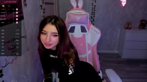       online show from 10-10-25, 06:18