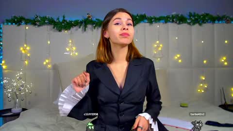 Snapshot of pollylanders chatting on 12-17-24, 09:38 Polly online show from 12-17-24, 09:38