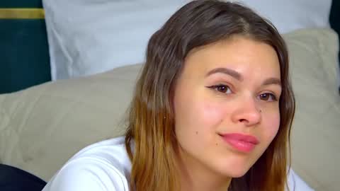 Snapshot of pollylanders chatting on 02-05-25, 10:08 Polly online show from 02-05-25, 10:08