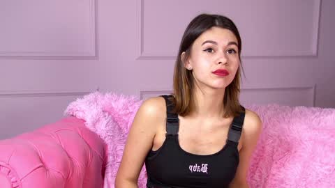 Snapshot of pollylanders chatting on 02-07-25, 10:19 Polly online show from 02-07-25, 10:19