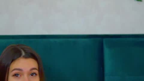 Snapshot of pollylanders chatting on 02-08-25, 10:19 Polly online show from 02-08-25, 10:19