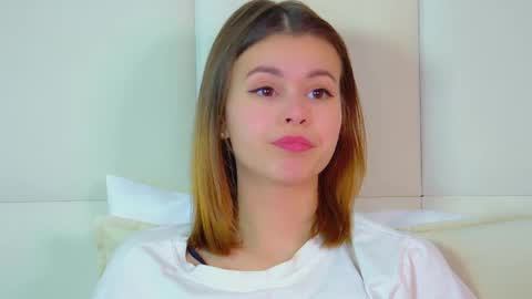 Snapshot of pollylanders chatting on 02-28-25, 10:09 Polly online show from 02-28-25, 10:09