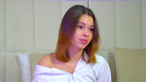 Snapshot of pollylanders chatting on 03-12-25, 09:55 Polly online show from 03-12-25, 09:55