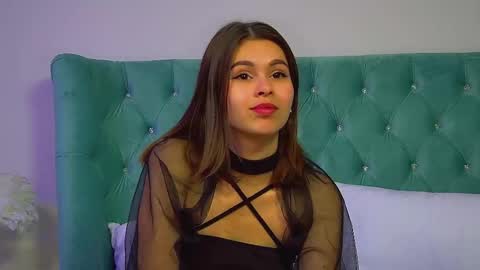 Snapshot of pollylanders chatting on 09-22-25, 06:32 Polly online show from 09-22-25, 06:32