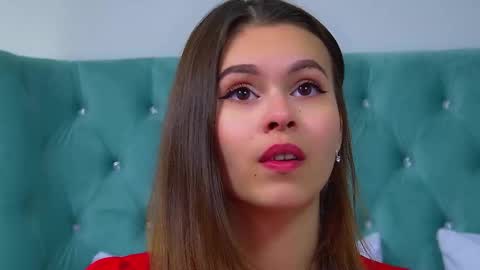 Snapshot of pollylanders chatting on 09-27-25, 06:46 Polly online show from 09-27-25, 06:46