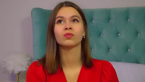 Snapshot of pollylanders chatting on 10-05-25, 06:06 Polly online show from 10-05-25, 06:06