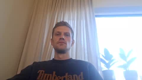 Snapshot of polsenos chatting on 11-25-25, 08:58 polsenos online show from 11-25-25, 08:58