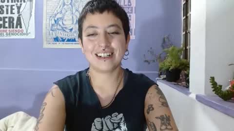 Poly online show from 01-07-25, 02:31