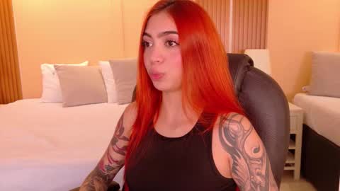 Snapshot of polygonniaa chatting on 02-27-26, 02:00 polygonniaa online show from 02-27-26, 02:00