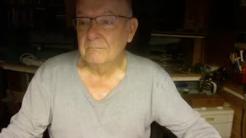 Snapshot of pomme1949 chatting on 12-06-24, 08:15 pomme1949 online show from 12-06-24, 08:15