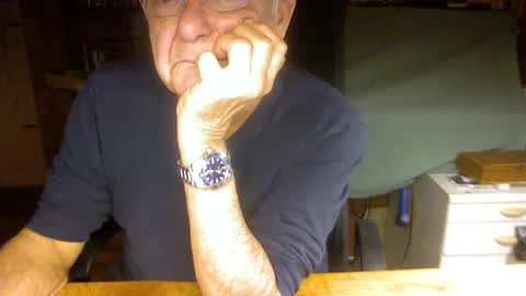Snapshot of pomme1949 chatting on 12-20-24, 06:02 pomme1949 online show from 12-20-24, 06:02