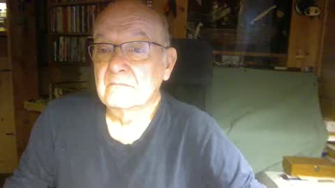 Snapshot of pomme1949 chatting on 12-26-24, 10:05 pomme1949 online show from 12-26-24, 10:05