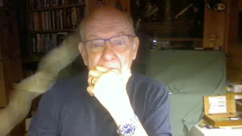 Snapshot of pomme1949 chatting on 01-07-25, 04:05 pomme1949 online show from 01-07-25, 04:05