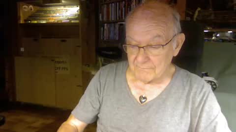 Snapshot of pomme1949 chatting on 02-03-25, 02:45 pomme1949 online show from 02-03-25, 02:45