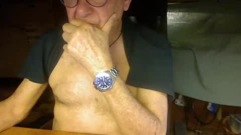 Snapshot of pomme1949 chatting on 03-12-25, 08:19 pomme1949 online show from 03-12-25, 08:19