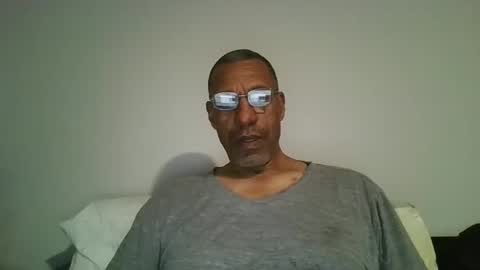 poolguy2496 online show from 11-02-25, 05:10