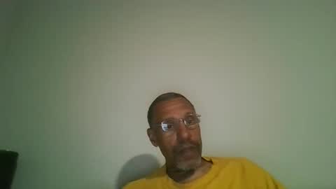 poolguy2496 online show from 11-14-25, 05:39