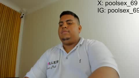 Snapshot of poolsexx_69 chatting on 09-11-25, 04:07 poolsexx_69 online show from 09-11-25, 04:07