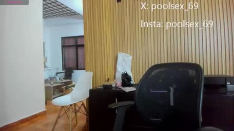 Snapshot of poolsexx_69 chatting on 12-04-25, 12:31 poolsexx_69 online show from 12-04-25, 12:31