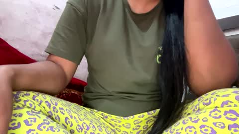 Snapshot of poonam_20 chatting on 02-26-25, 04:14 poonam_20 online show from 02-26-25, 04:14