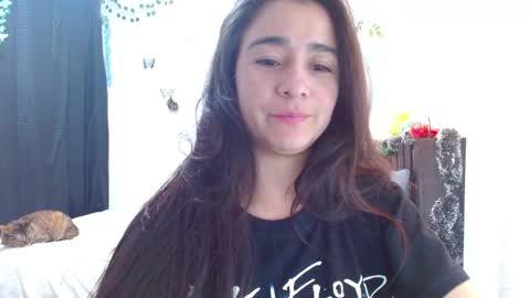 Snapshot of porcelainlux chatting on 01-01-25, 12:53 porcelainlux online show from 01-01-25, 12:53