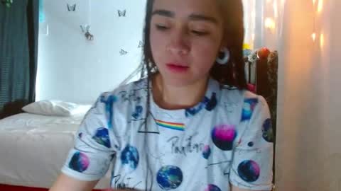 Snapshot of porcelainlux chatting on 01-06-25, 02:15 porcelainlux online show from 01-06-25, 02:15