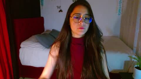 Snapshot of porcelainlux chatting on 02-20-25, 04:39 porcelainlux online show from 02-20-25, 04:39