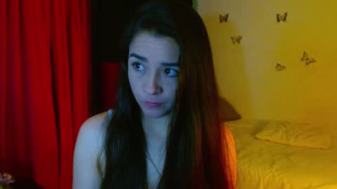 Snapshot of porcelainlux chatting on 02-25-25, 04:14 porcelainlux online show from 02-25-25, 04:14