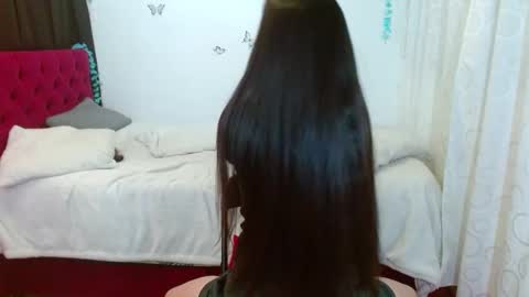 Snapshot of porcelainlux chatting on 03-02-25, 08:29 porcelainlux online show from 03-02-25, 08:29