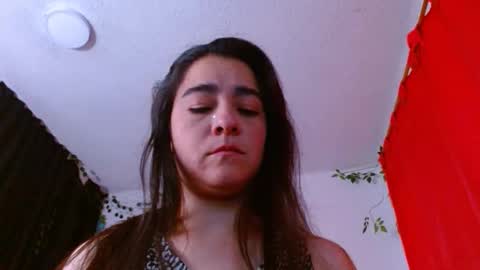 Snapshot of porcelainlux chatting on 09-28-25, 08:14 porcelainlux online show from 09-28-25, 08:14