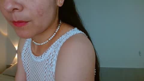 porcelainlux online show from 11-17-25, 02:50