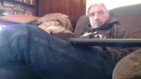 Snapshot of porkingit400 chatting on 12-25-24, 03:28 porkingit400 online show from 12-25-24, 03:28