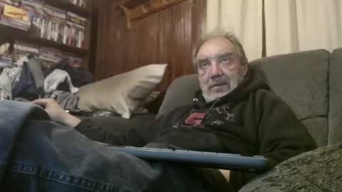 Snapshot of porkingit400 chatting on 02-14-25, 11:20 porkingit400 online show from 02-14-25, 11:20