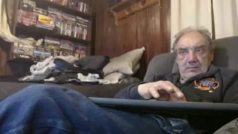 Snapshot of porkingit400 chatting on 02-23-25, 04:39 porkingit400 online show from 02-23-25, 04:39