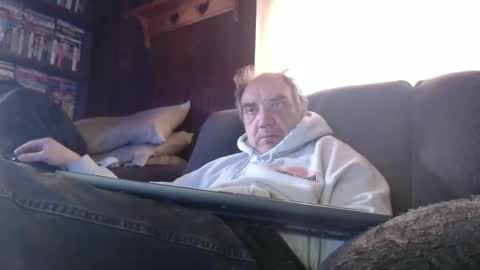 Snapshot of porkingit400 chatting on 02-24-25, 02:37 porkingit400 online show from 02-24-25, 02:37