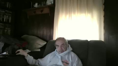 Snapshot of porkingit400 chatting on 10-22-25, 05:24 porkingit400 online show from 10-22-25, 05:24