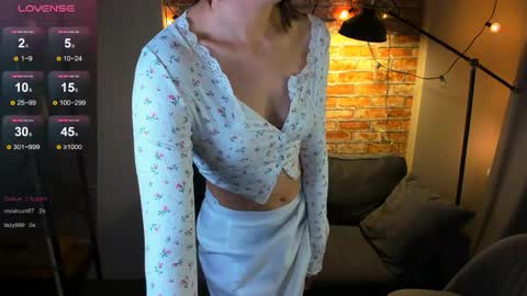 Nancy online show from 04-12-26, 04:23