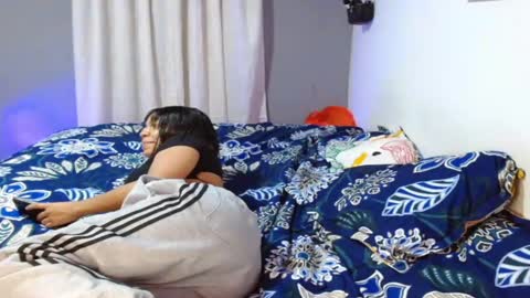 ALEX Y ALEXA online show from 02-19-25, 03:50