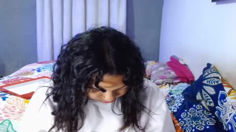 ALEX Y ALEXA online show from 10-17-25, 03:20