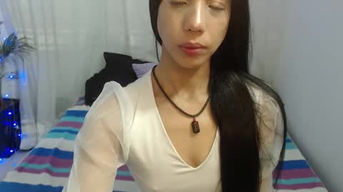 Snapshot of power_love_lemon chatting on 11-20-25, 10:48 power_love_lemon online show from 11-20-25, 10:48