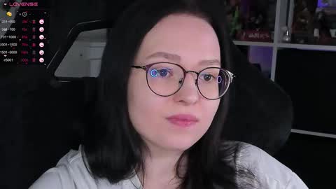 Robyn online show from 11-04-25, 05:34