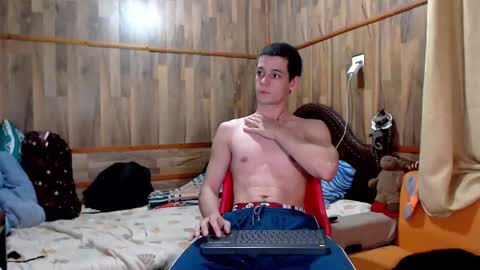 Snapshot of powertwinky chatting on 10-06-25, 03:04 chris independent  online show from 10-06-25, 03:04