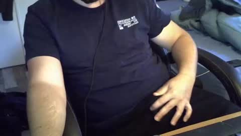 Snapshot of pralg chatting on 10-28-25, 10:30 pralg online show from 10-28-25, 10:30