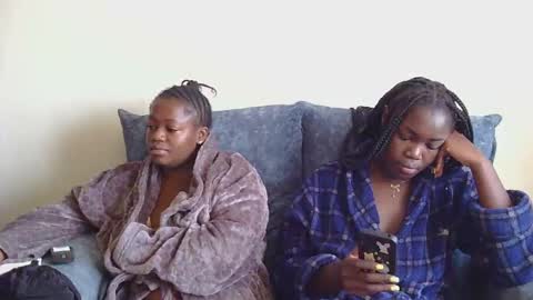 Lilly online show from 03-06-25, 07:03