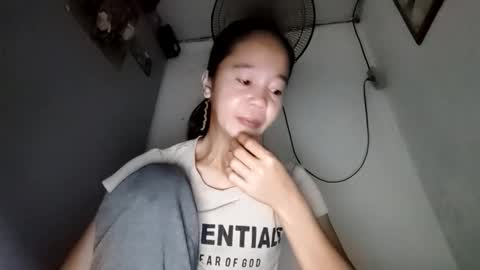 Dinah online show from 12-22-24, 11:41