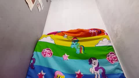 Dinah online show from 02-13-25, 08:34