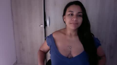 Snapshot of preggo_fantasy chatting on 09-26-25, 04:27 preggo_fantasy online show from 09-26-25, 04:27
