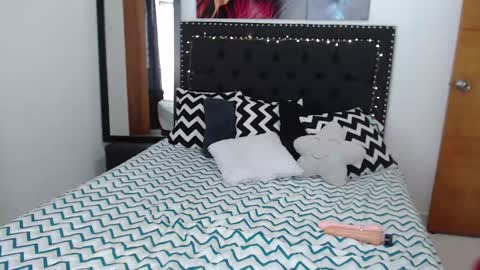 ---- online show from 02-07-25, 03:19