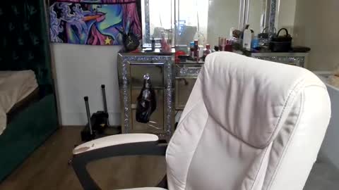 Yasmine pretty online show from 01-02-25, 04:52